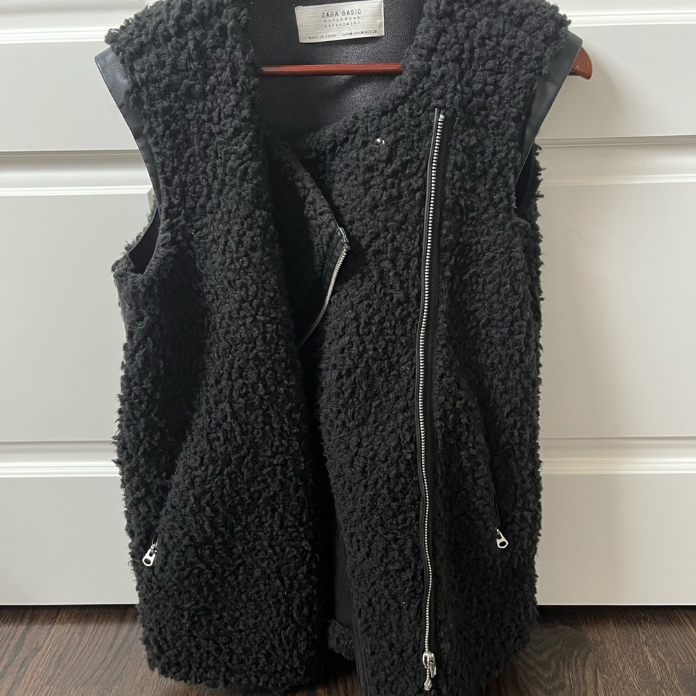 Zara Sherpa + Faux leather vest
